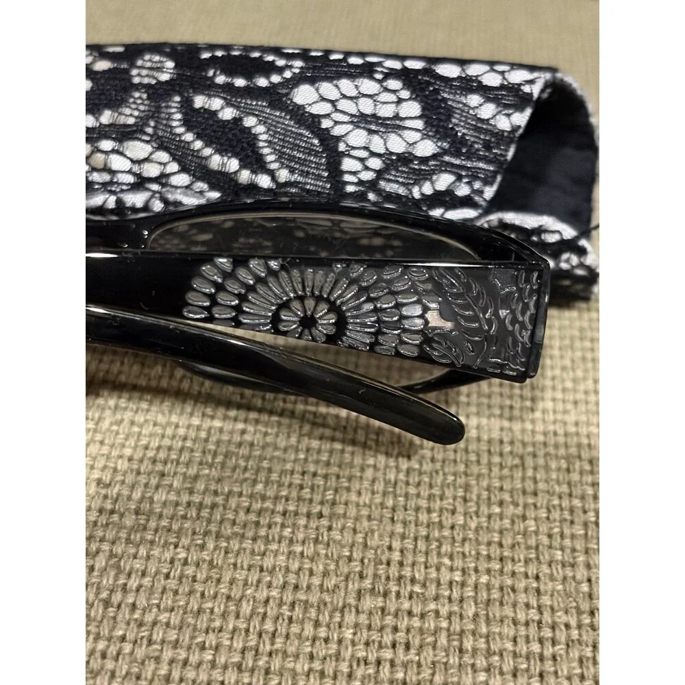 Avenue Reading Glasses & Case +2.5